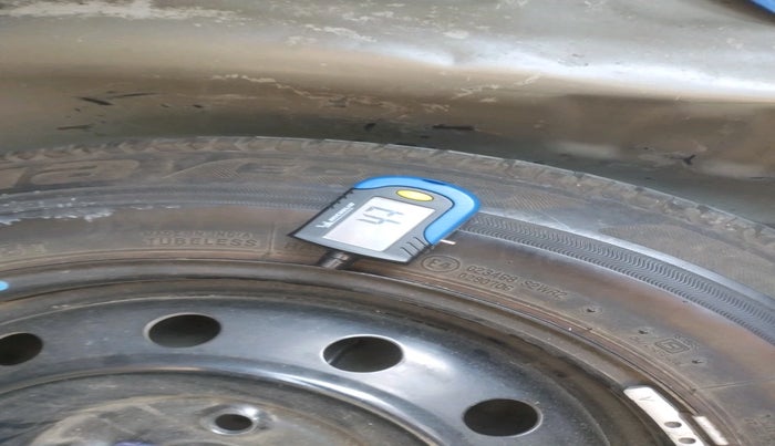 2018 Maruti Swift VDI AMT, Diesel, Automatic, 1,21,289 km, tyre