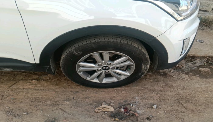 2017 Hyundai Creta SX PLUS 1.6 PETROL, Petrol, Manual, 47,783 km, tyre