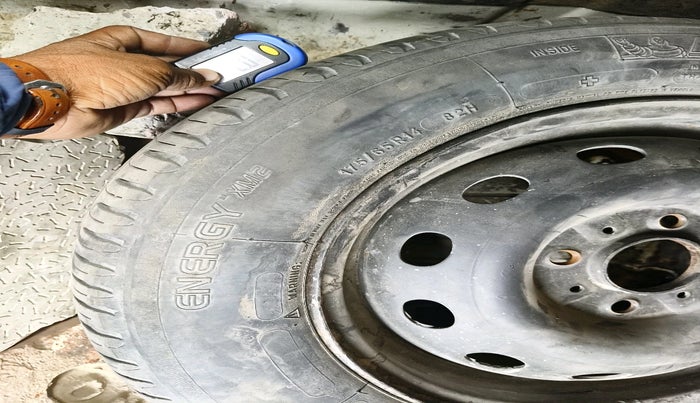 2017 Tata Zest XE 75PS DIESEL, Diesel, Manual, 2,20,659 km, tyre