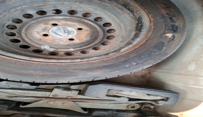 2014 Honda Amaze 1.2L I-VTEC S, Petrol, Manual, 72,635 km, tyre