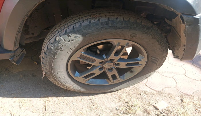 2022 Mahindra Thar LX D 4WD MT CONVERTIBLE, Diesel, Manual, 36,469 km, tyre