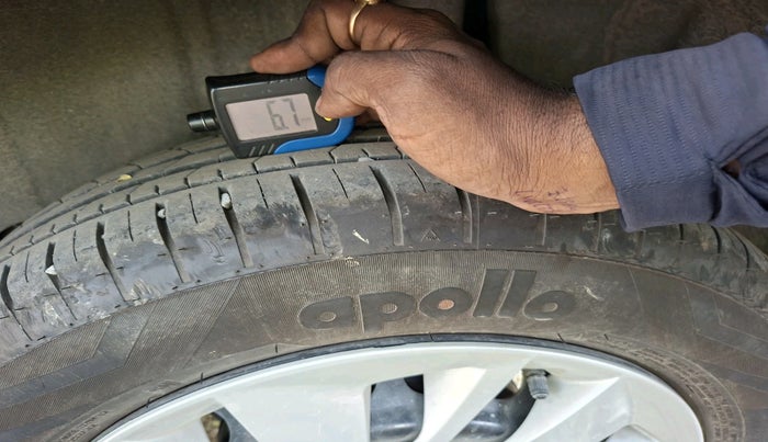 2023 Maruti Baleno DELTA 1.2 AGS, Petrol, Automatic, 4,481 km, tyre