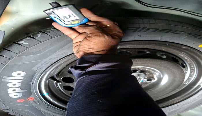 2023 Maruti Baleno DELTA 1.2 AGS, Petrol, Automatic, 4,481 km, tyre