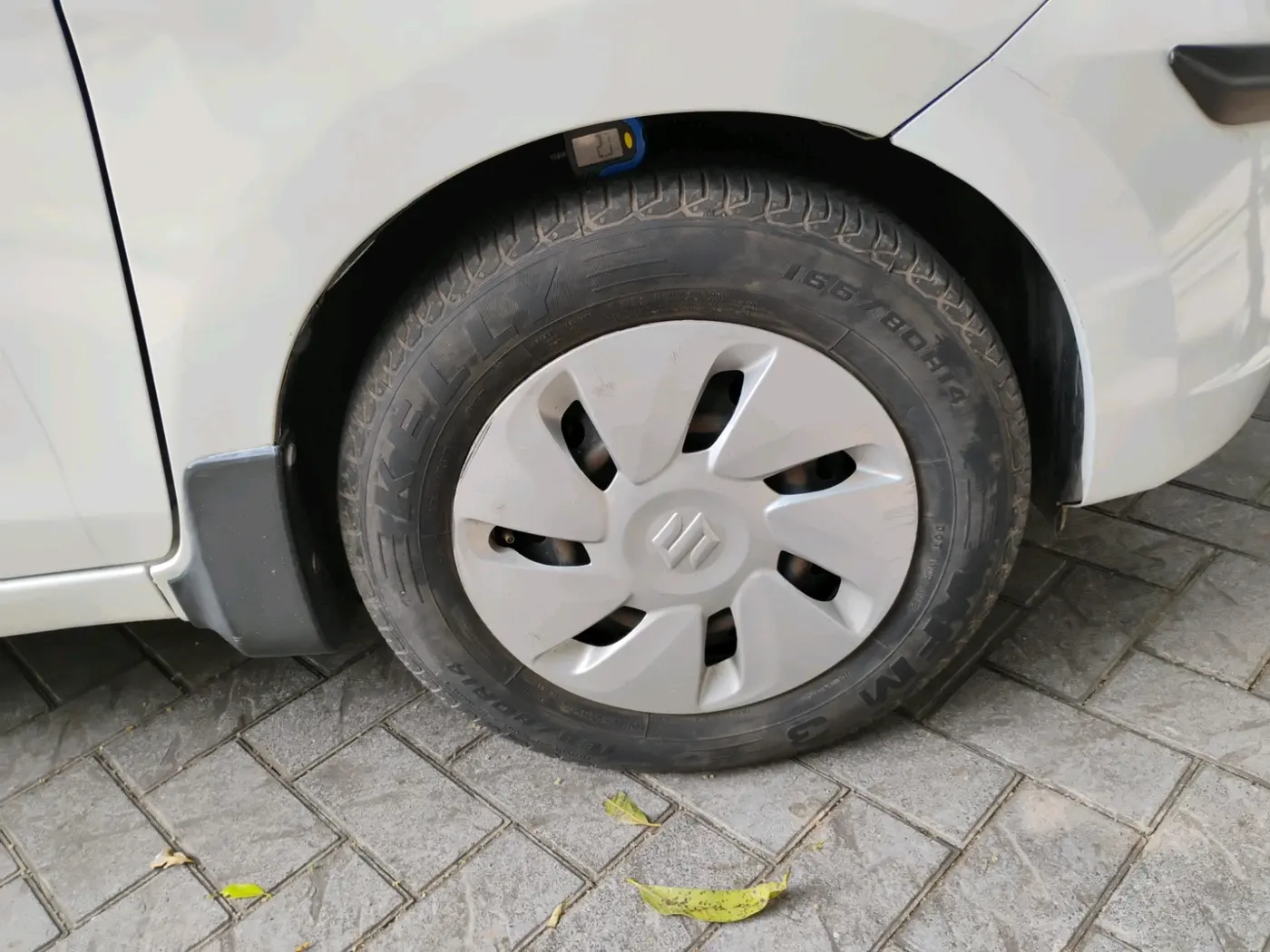 2015 Maruti Celerio VXI AMT, Petrol, Automatic, 80,448 km, tyre