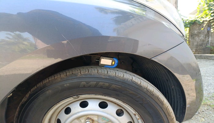 2014 Hyundai Eon ERA +, Petrol, Manual, 71,320 km, tyre