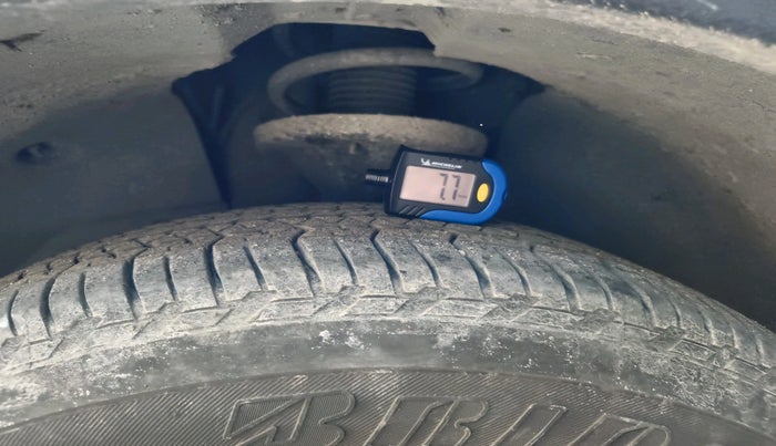 2016 Mahindra XUV500 W6, Diesel, Manual, 1,17,955 km, tyre