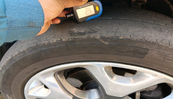 2018 Jeep Compass LIMITED PLUS DIESEL, Diesel, Manual, 1,65,839 km, tyre