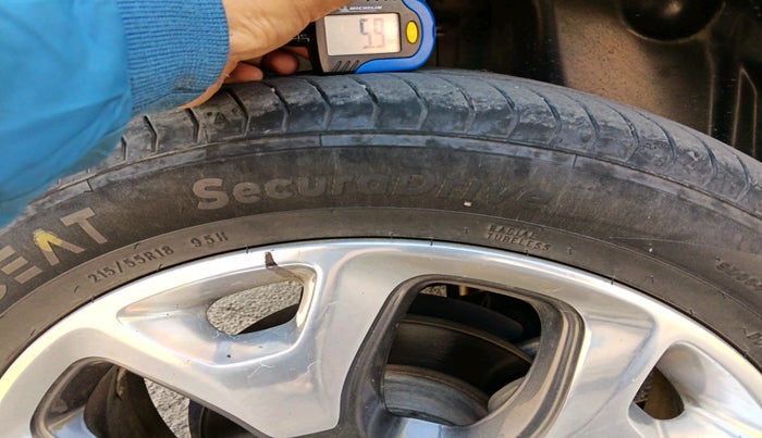 2018 Jeep Compass LIMITED PLUS DIESEL, Diesel, Manual, 1,65,839 km, tyre