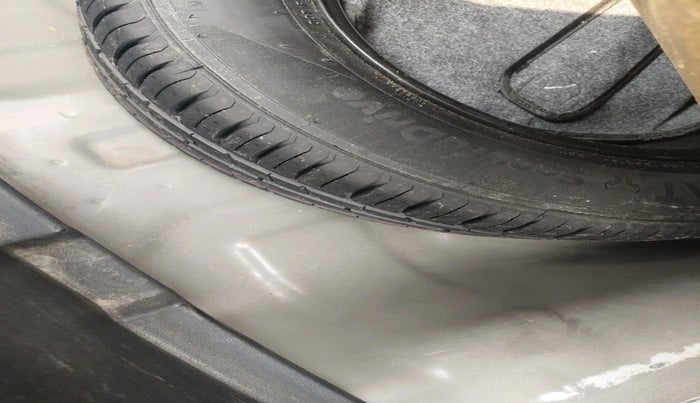 2021 Hyundai Verna SX 1.5 CRDI, Diesel, Manual, 72,852 km, tyre