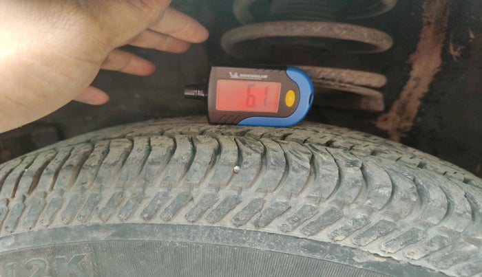 2011 Maruti Swift LXI, Petrol, Manual, 51,338 km, tyre