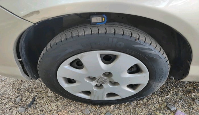 2004 Honda City 1.5L GXI CVT, Petrol, Automatic, 1,28,853 km, tyre