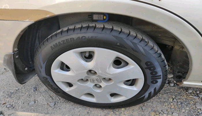 2004 Honda City 1.5L GXI CVT, Petrol, Automatic, 1,28,853 km, tyre