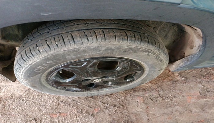 2022 Tata PUNCH ACCOMPLISHED MT, Petrol, Manual, 14,364 km, tyre