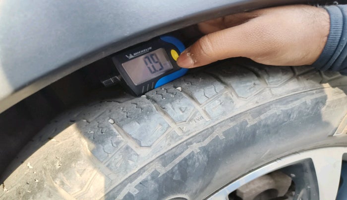 2018 Maruti S Cross ZETA 1.3, Diesel, Manual, 1,27,171 km, tyre