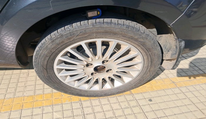 2015 Tata Zest XT PETROL, Petrol, Manual, 72,067 km, tyre