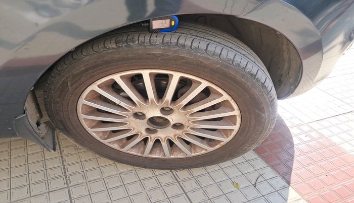 2015 Tata Zest XT PETROL, Petrol, Manual, 72,067 km, tyre