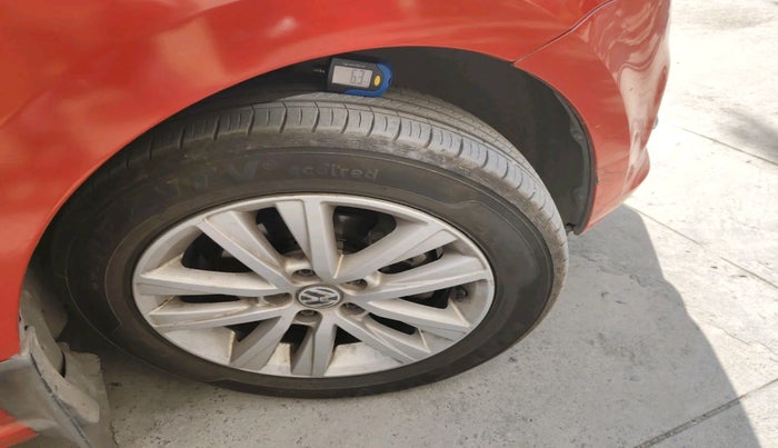 2016 Volkswagen Polo GT TSI AT, Petrol, Automatic, 82,637 km, tyre