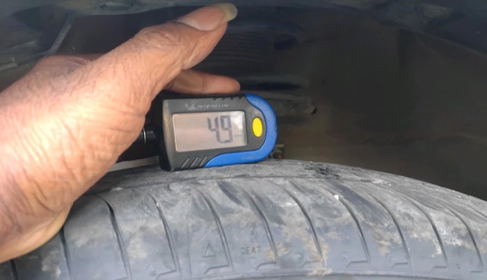 2015 Maruti Swift Dzire VXI, Petrol, Manual, 34,833 km, tyre