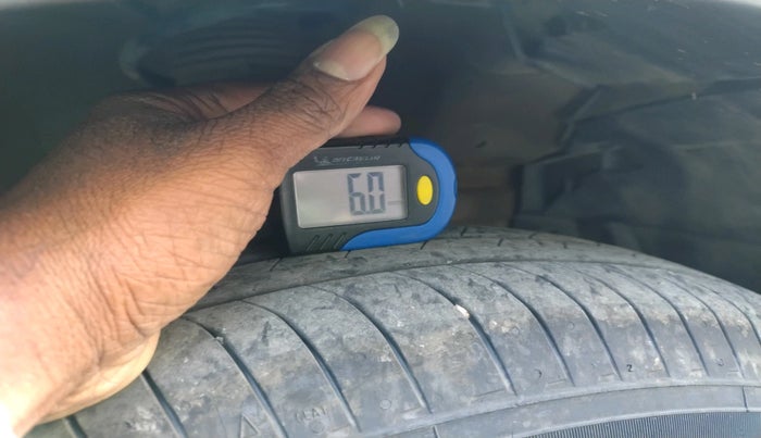 2015 Maruti Swift Dzire VXI, Petrol, Manual, 34,833 km, tyre