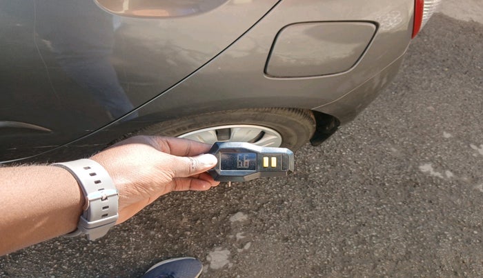 2010 Hyundai i10 MAGNA 1.1, Petrol, Manual, 50,795 km, tyre