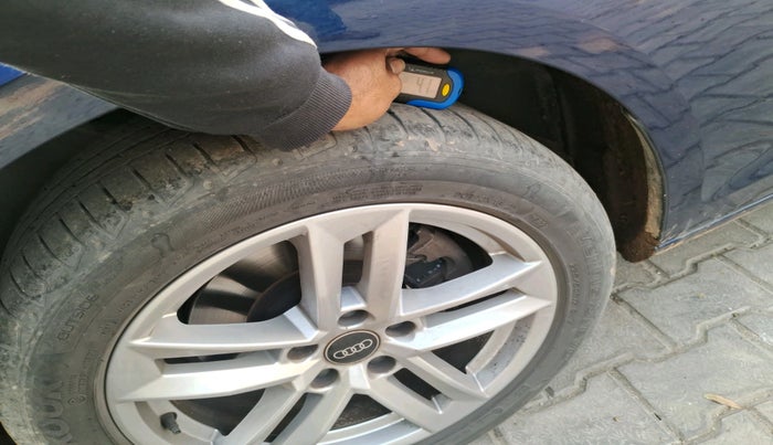 2022 Audi A4 40 TFSI PREMIUM, Petrol, Automatic, 28,107 km, tyre