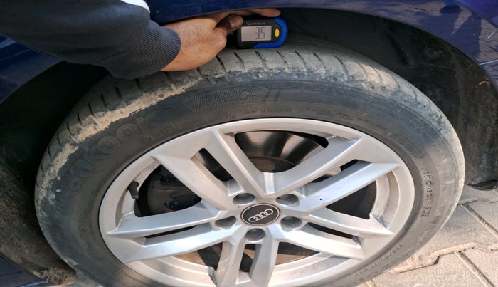 2022 Audi A4 40 TFSI PREMIUM, Petrol, Automatic, 28,107 km, tyre