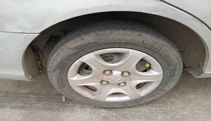 2010 Hyundai Accent GLE, Petrol, Manual, 1,19,993 km, tyre