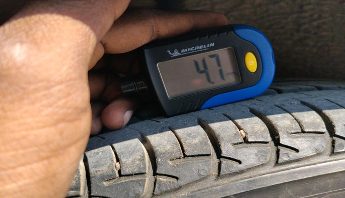 2014 Maruti Swift Dzire ZDI, Diesel, Manual, 1,10,826 km, tyre