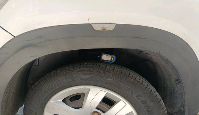 2016 Renault Kwid RXT 0.8, Petrol, Manual, 39,248 km, tyre