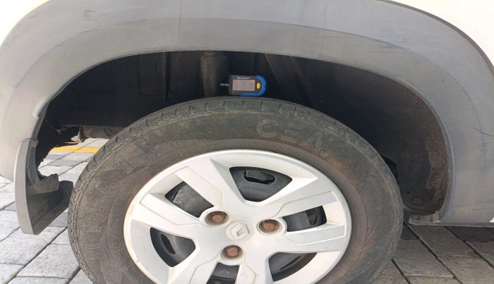 2016 Renault Kwid RXT 0.8, Petrol, Manual, 39,248 km, tyre