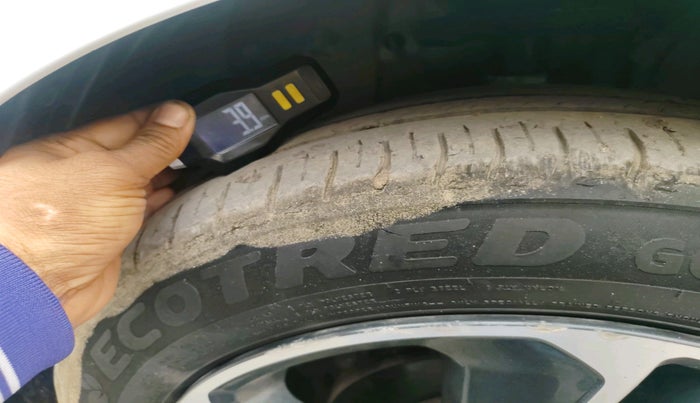 2023 Tata ALTROZ XZ CNG, Petrol, Manual, 44,240 km, tyre