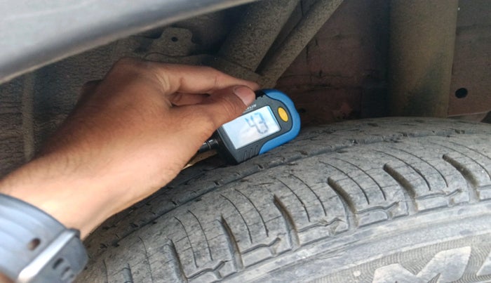 2018 Mahindra KUV 100 NXT K2 P 6 STR, Petrol, Manual, 47,045 km, tyre