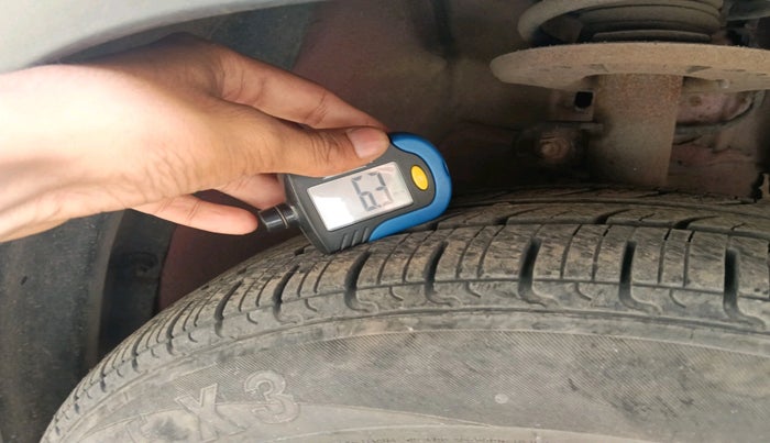 2018 Mahindra KUV 100 NXT K2 P 6 STR, Petrol, Manual, 47,045 km, tyre