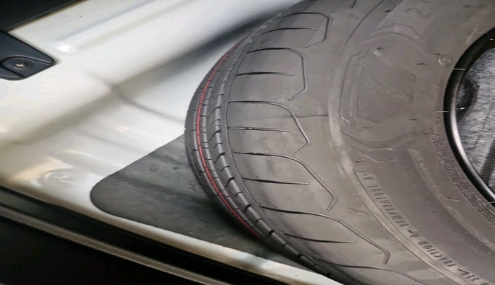 2025 KIA SELTOS HTX (O) 1.5 Petrol iVT, Petrol, Automatic, 11,018 km, tyre