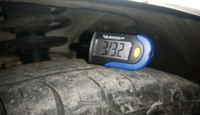 2013 Ford Figo TITANIUM 1.4 DIESEL, Diesel, Manual, 1,28,115 km, tyre