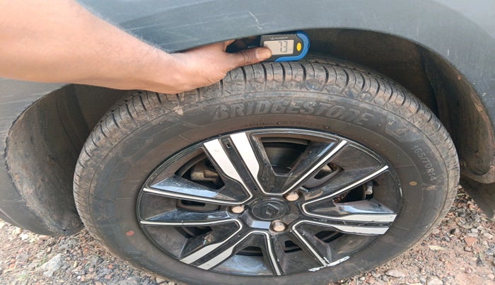 2023 Renault Kwid CLIMBER AMT 1.0, Petrol, Automatic, 26,425 km, tyre