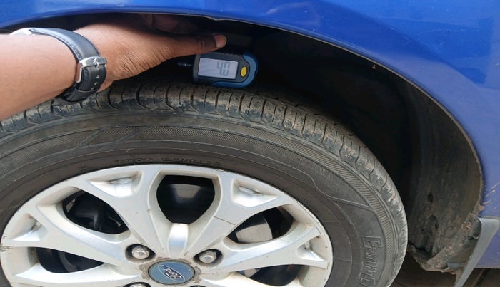 2014 Ford Figo TITANIUM 1.2 PETROL, Petrol, Manual, 81,882 km, tyre