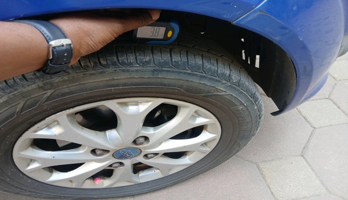 2014 Ford Figo TITANIUM 1.2 PETROL, Petrol, Manual, 81,882 km, tyre