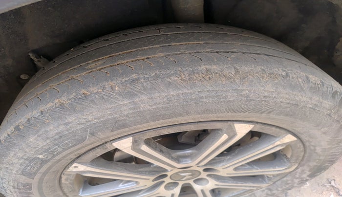 2024 Mahindra XUV700 AX 7 D MT 7 STR, Diesel, Manual, 45,010 km, tyre