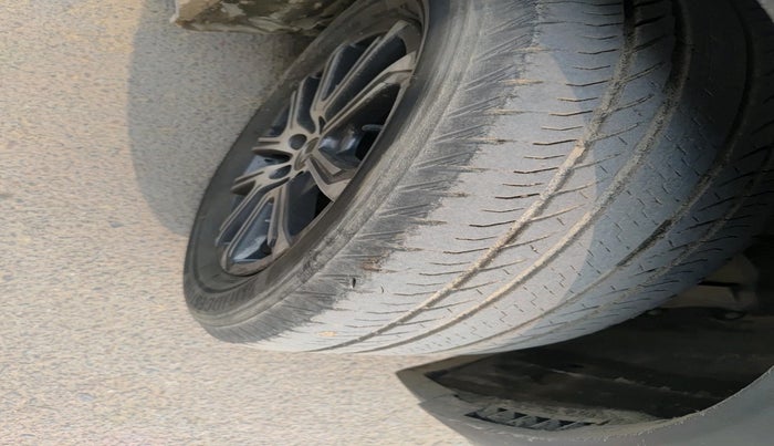 2024 Mahindra XUV700 AX 7 D MT 7 STR, Diesel, Manual, 45,010 km, tyre