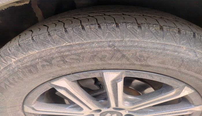 2024 Mahindra XUV700 AX 7 D MT 7 STR, Diesel, Manual, 45,010 km, tyre