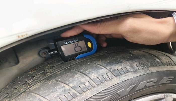 2017 Honda Amaze 1.2L I-VTEC S, Petrol, Manual, 1,19,096 km, tyre