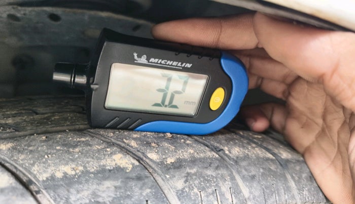 2017 Honda Amaze 1.2L I-VTEC S, Petrol, Manual, 1,19,096 km, tyre