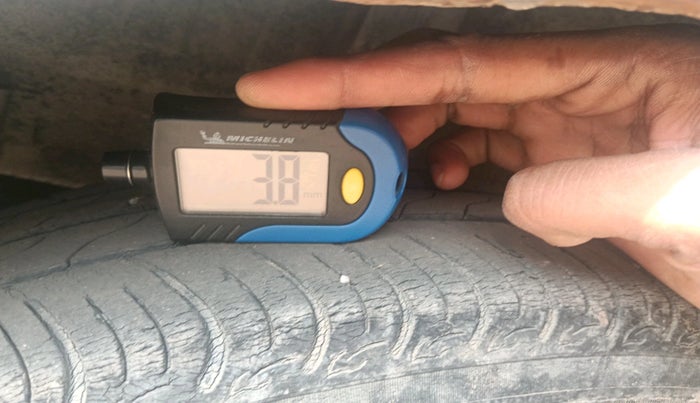 2014 Maruti Celerio VXI, Petrol, Manual, 99,761 km, tyre