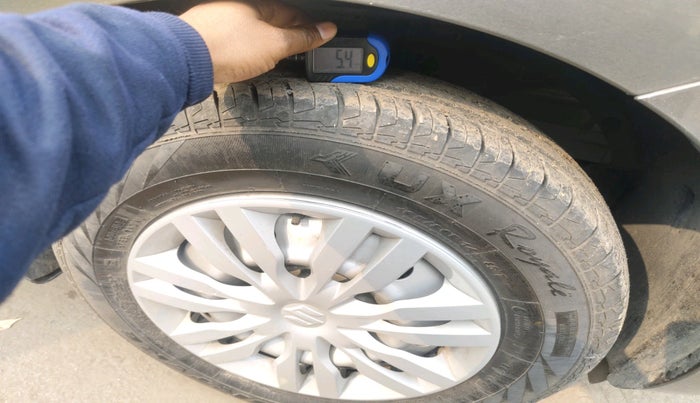 2022 Maruti Swift LXI, Petrol, Manual, 8,345 km, tyre