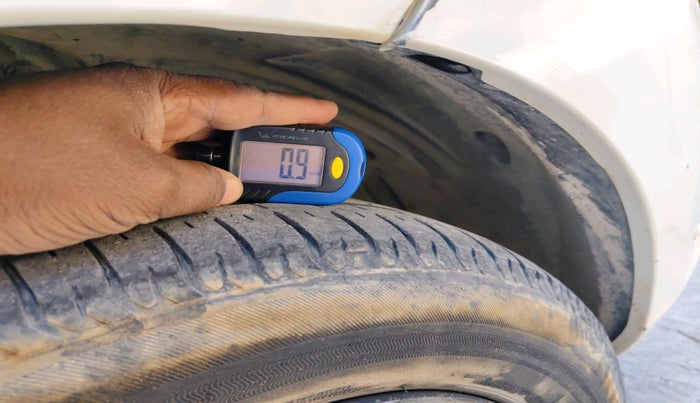 2022 Maruti Ertiga VXI AT SHVS, Petrol, Automatic, 64,509 km, tyre