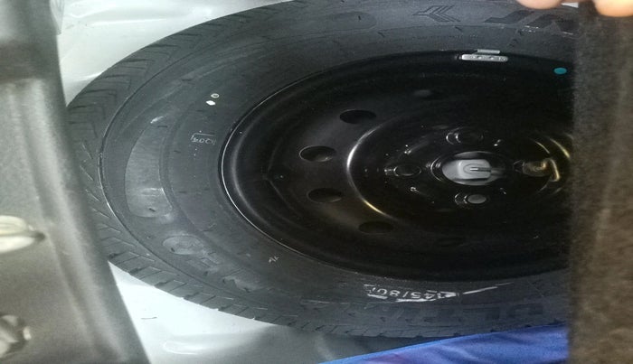 2023 Maruti Alto K10 VXI AMT, Petrol, Automatic, 33,421 km, tyre