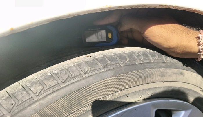 2015 Honda Mobilio 1.5L I-VTEC S, Petrol, Manual, 1,11,126 km, tyre