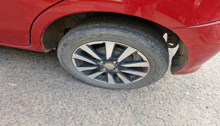 2018 Toyota Etios Liva VXD DUAL TONE, Diesel, Manual, 1,96,280 km, tyre