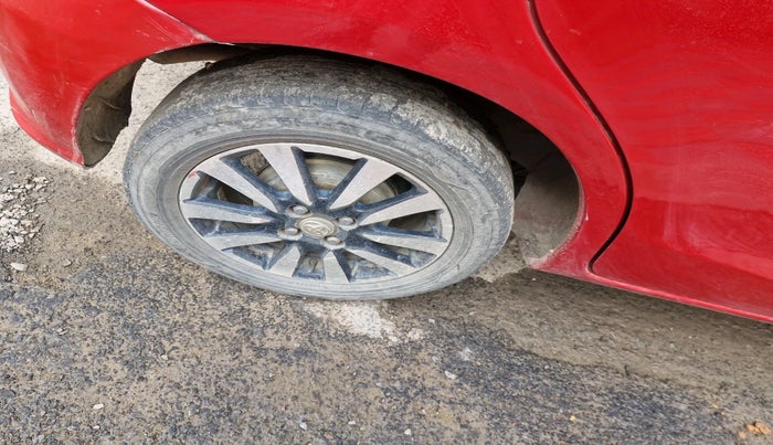 2018 Toyota Etios Liva VXD DUAL TONE, Diesel, Manual, 1,96,280 km, tyre